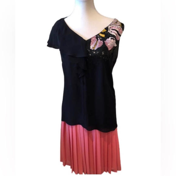 NWT Emilio Pucci Black Silk Top with Multicolored Sequins on one shoulder size M - Picture 9 of 12